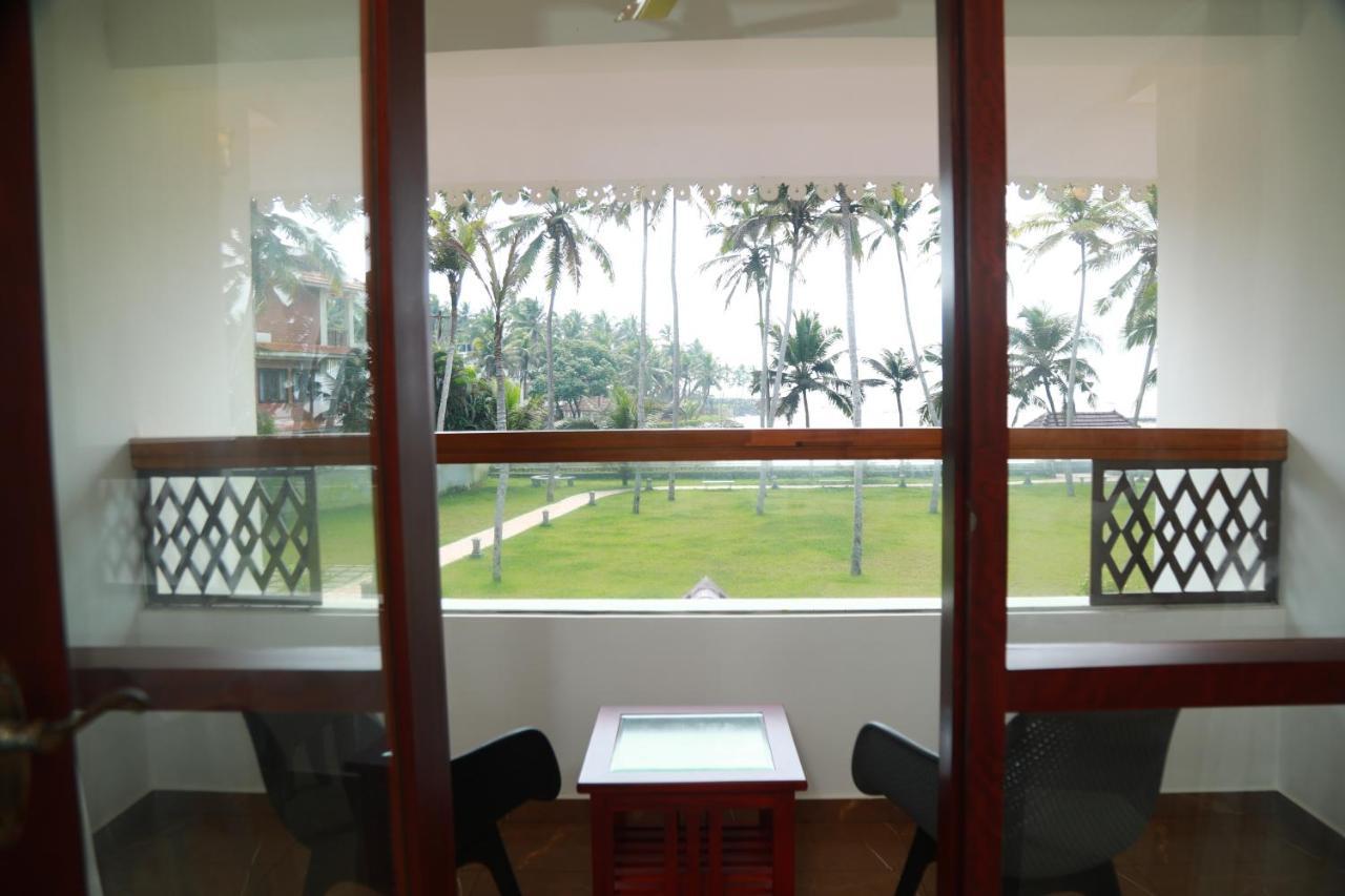 Lagoona Beach Resort, Kovalam Exterior photo