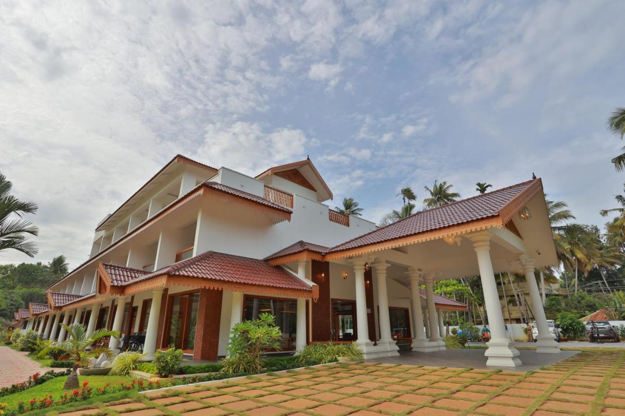 Lagoona Beach Resort, Kovalam Exterior photo