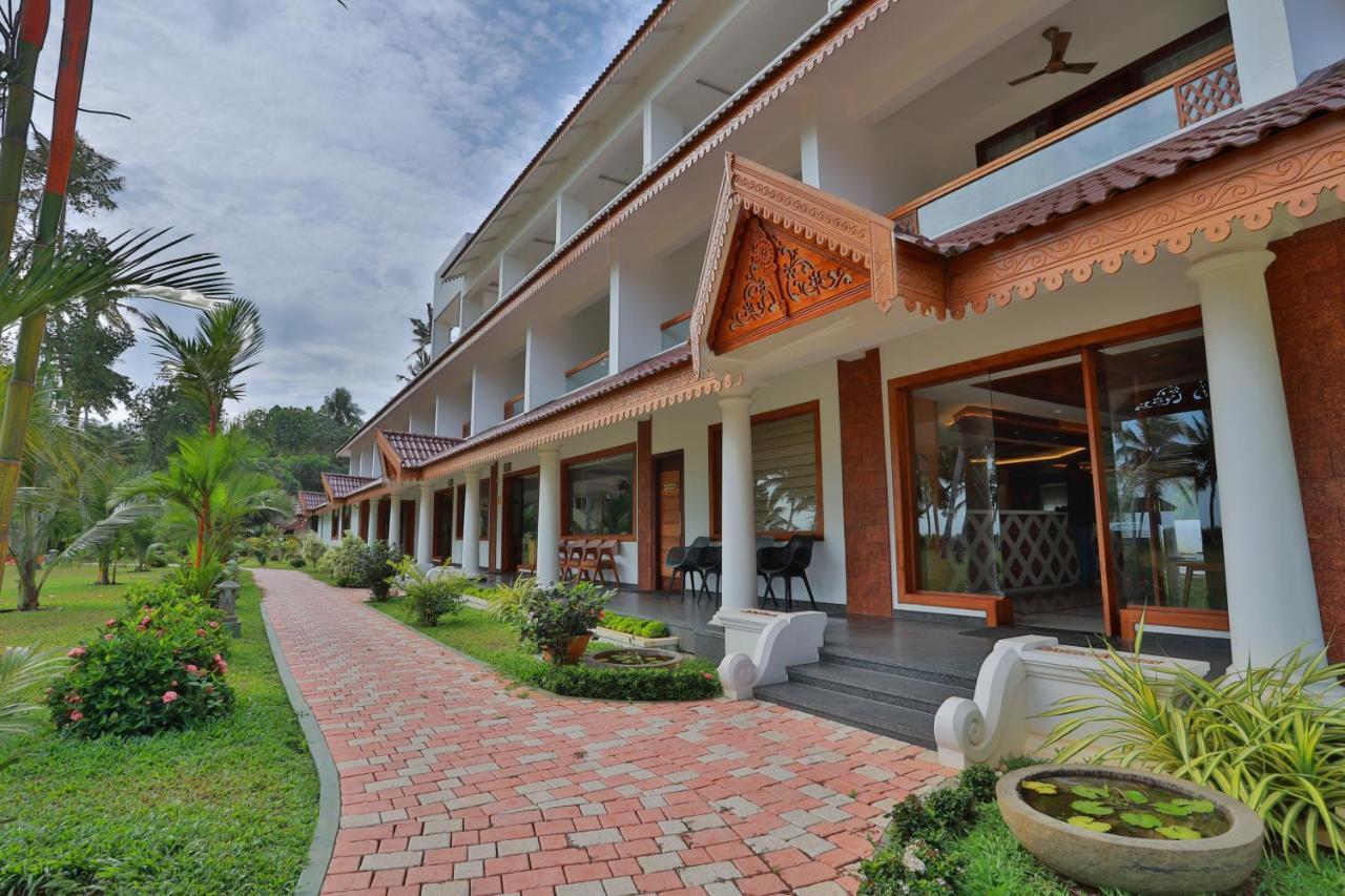 Lagoona Beach Resort, Kovalam Exterior photo