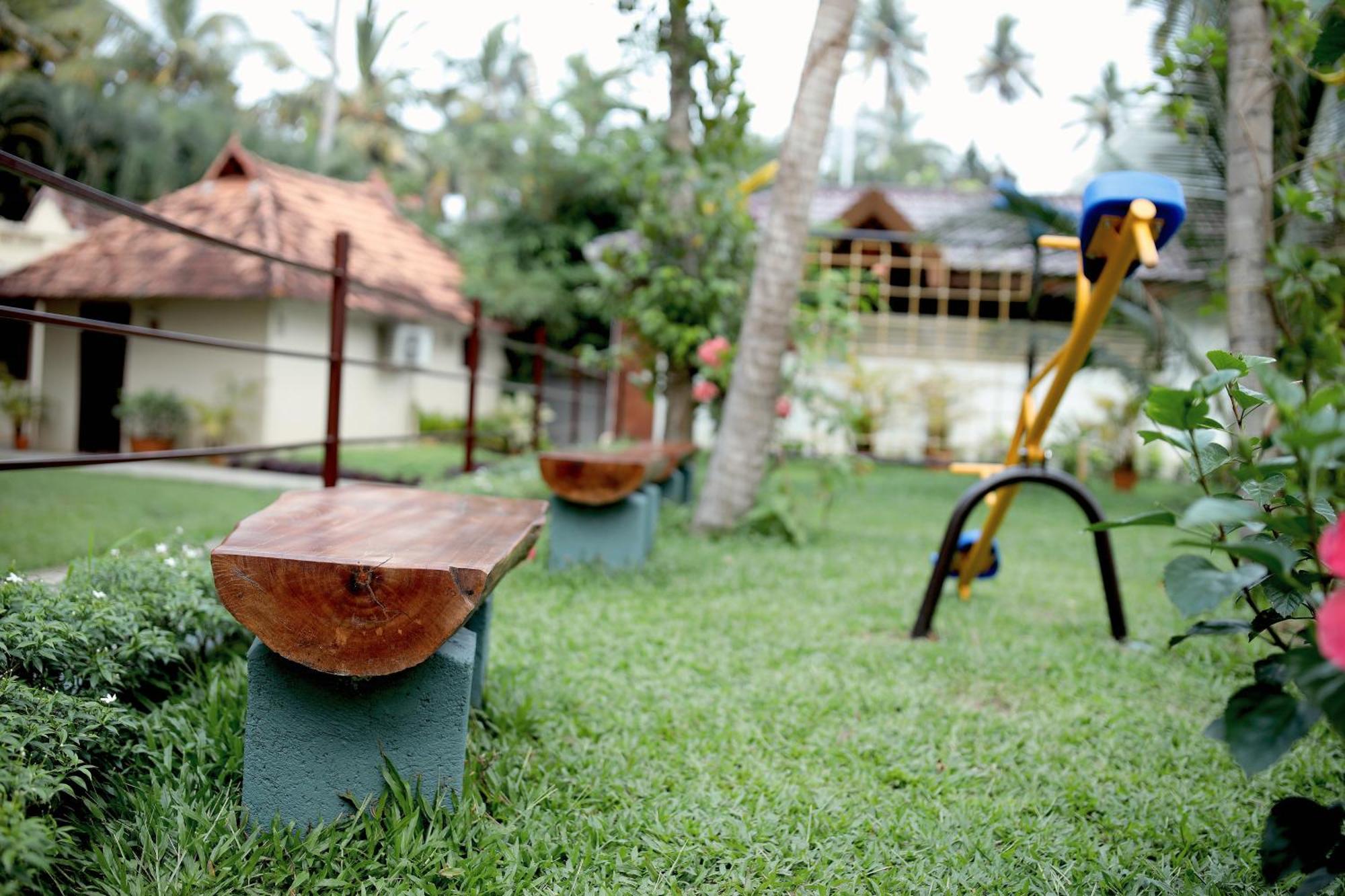 Lagoona Beach Resort, Kovalam Exterior photo