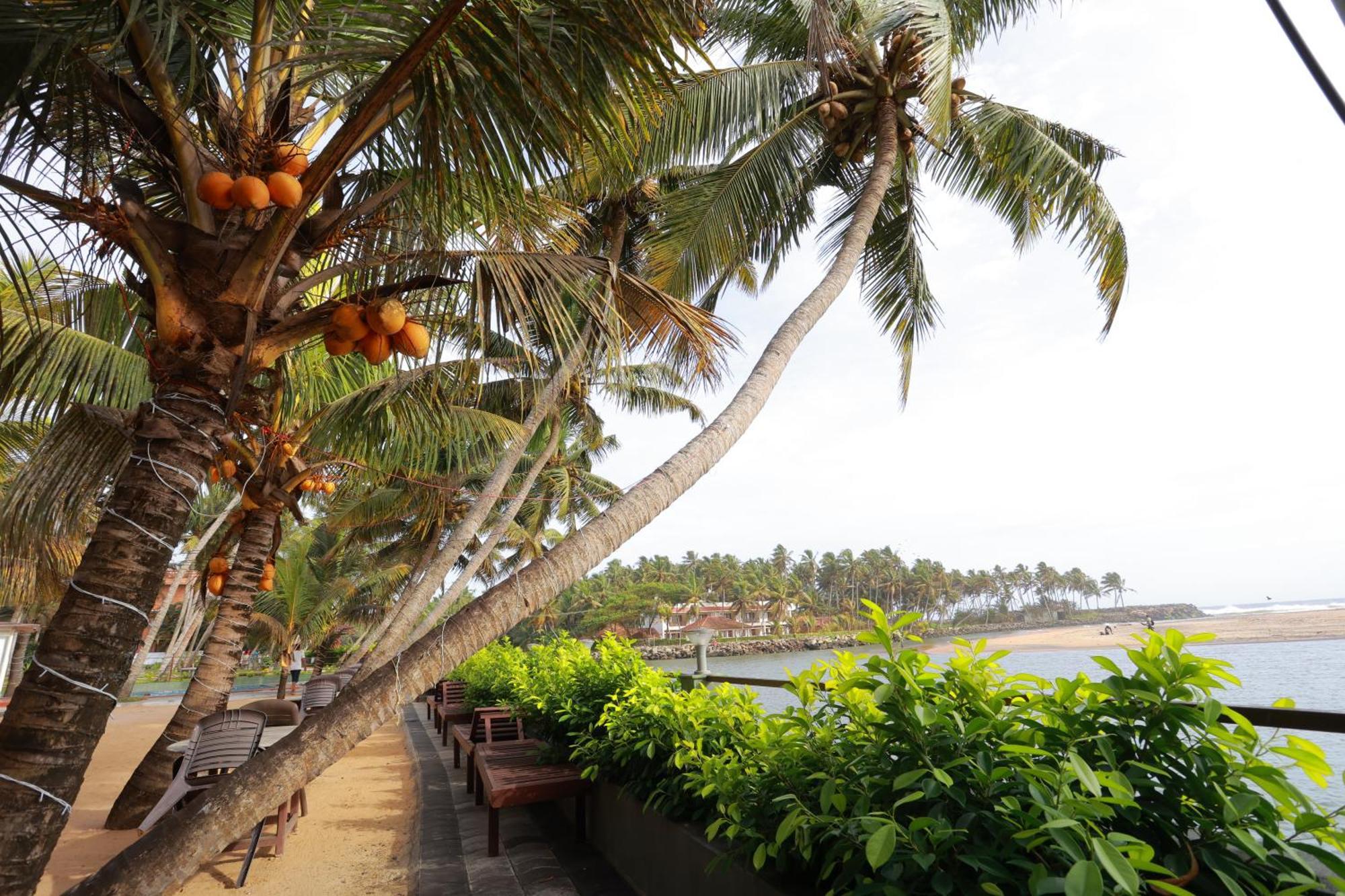 Lagoona Beach Resort, Kovalam Exterior photo